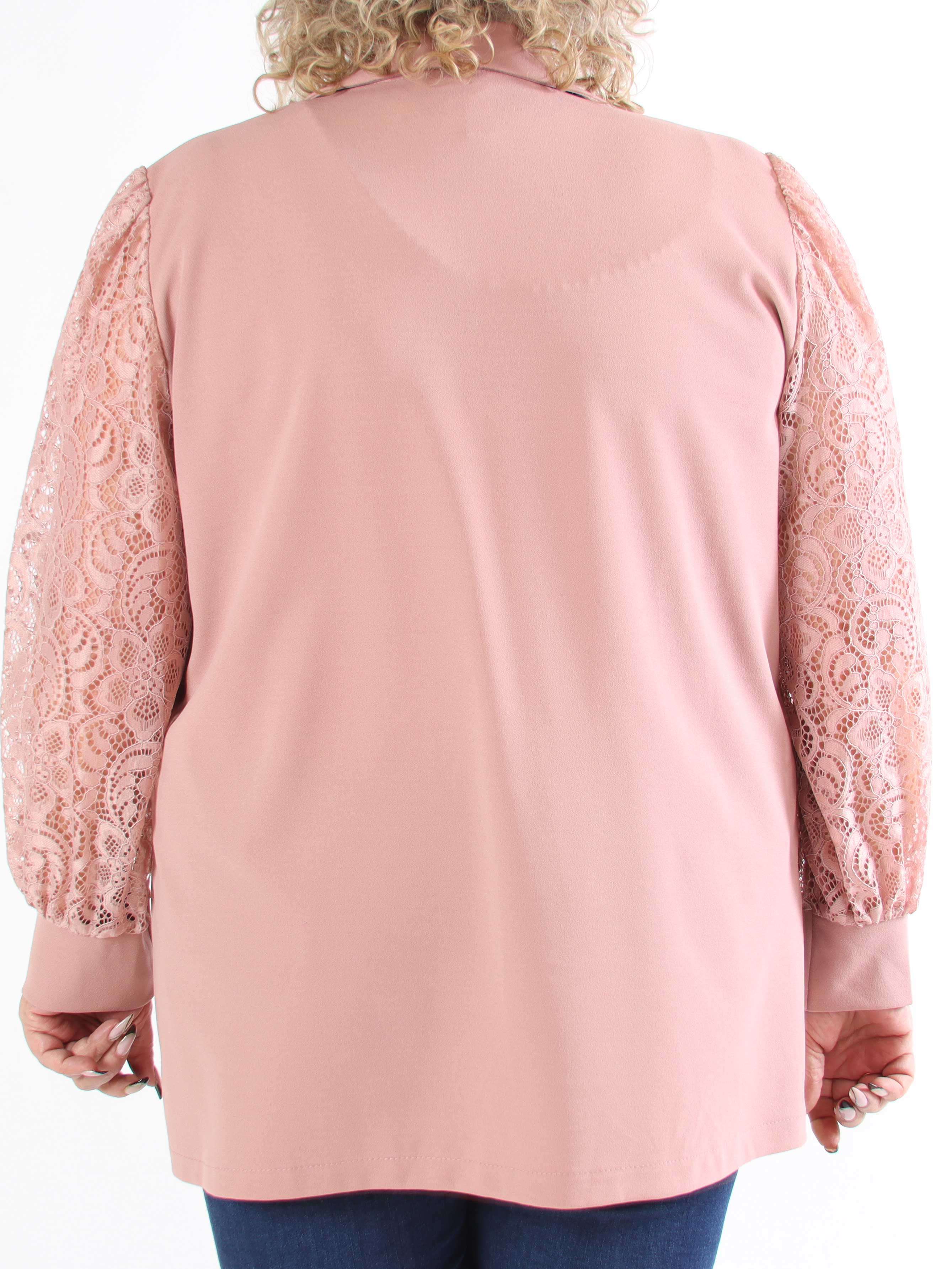 Kata Lace - Oversized blazer med ärmar i spets
